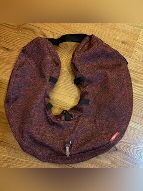 Headrest Travel Neck Pillow - Maroon